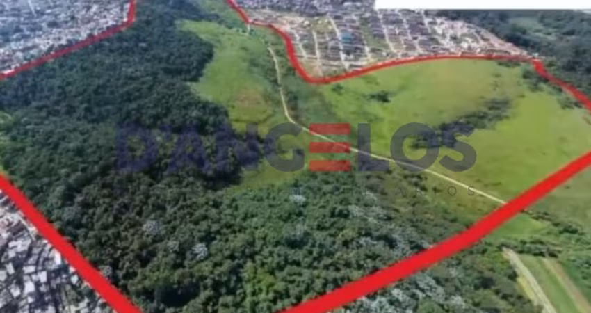 Terreno à venda em Embu das Artes-SP, bairro Jardim Ângela com 442.000,00 m² de área. Aproveite esta oportunidade!