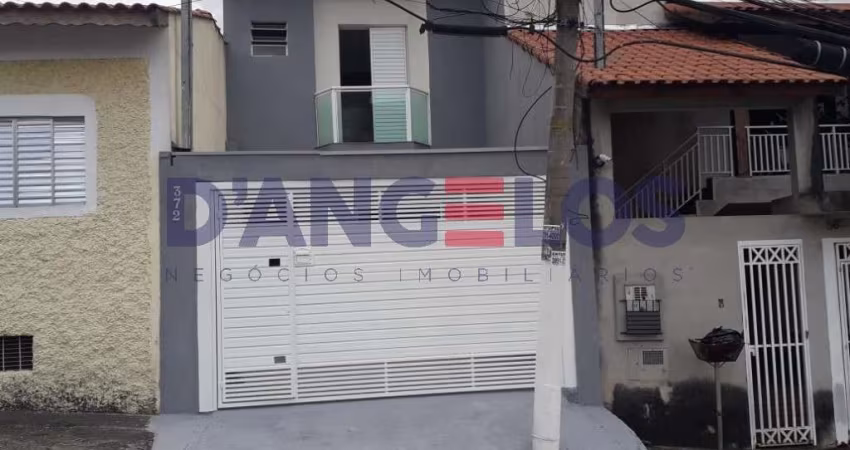 Sobrado à Venda em Artur Alvim, São Paulo-SP: 2 Quartos, 2 Suítes, 2 Salas, 3 Banheiros, 2 Vagas, 65m²!