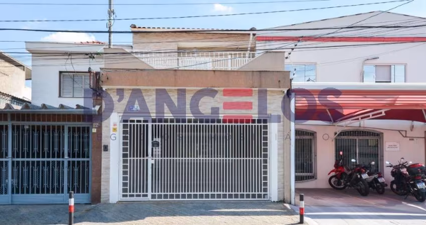 Lindo Sobrado no Tatuapé: 4 quartos, 1 suíte, 2 salas, 5 banheiros, 2 vagas, 201m² - São Paulo-SP. Venha Conferir!