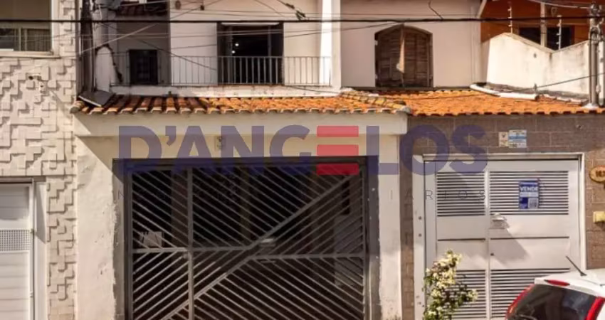Sobrado à venda no Tatuapé, São Paulo-SP! 2 quartos, 2 suítes, 2 salas, 4 banheiros, 2 vagas, 225m².