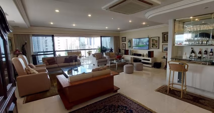 Edf. La Maison - Apartamento no Bairro do Parnamirim com 4 quartos sendo 2 suítes com 296m² por R$ 1.600.000,00.