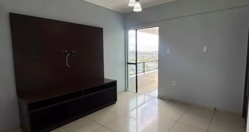 Edf. Vitória Colonial - Apartamento com 3 quartos sendo 1 suíte  com 82m² por R$ 550MIL.