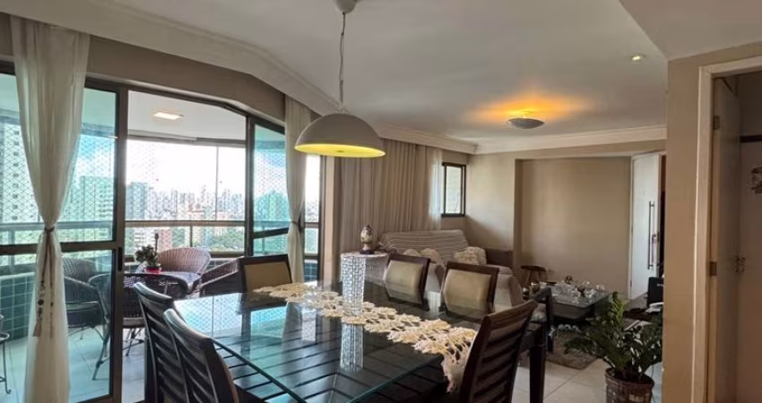 Edf. Estação das Ubaias - Apartamento em Casa Forte com 4 quartos sendo 2 suítes com 124m² por R$ 1.100.000,00.