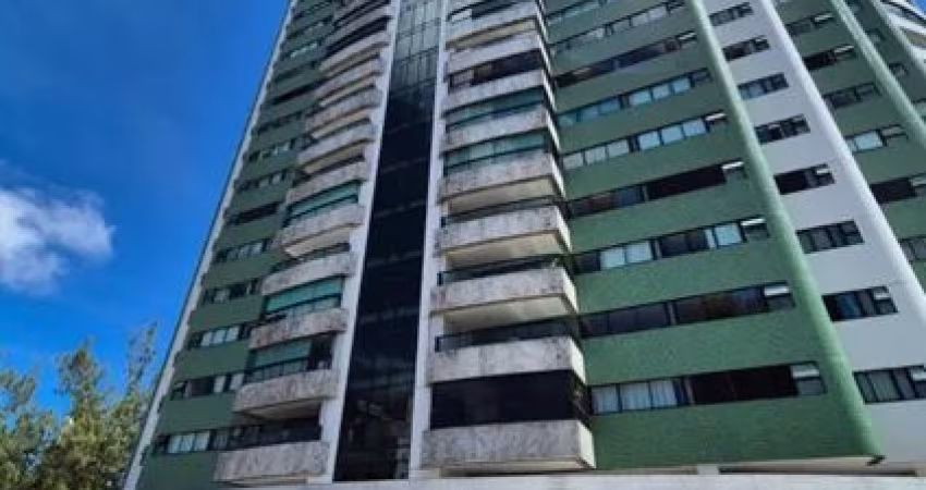 Edf. Vila Verde - Apartamento no Bairro de Casa Forte com 4 quartos sendo 3 suítes com 202m² por R$ 1.750.000,00.