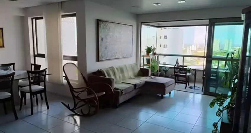 Apartamento no bairro da encruzilhada cpm 4 quartos sendo 3 suítes com 165m² com 3 vagas de garagem por r$ 1.330.000,00.