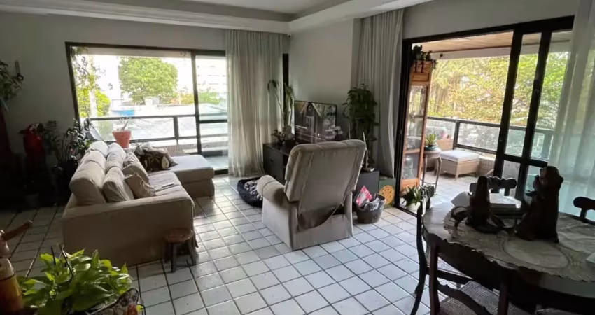 Apartamento no bairro da jaqueira com 4 quartos sendo 3 suítes com 225m² com 3 vagas de garagem por r$ 1.800.000,00.