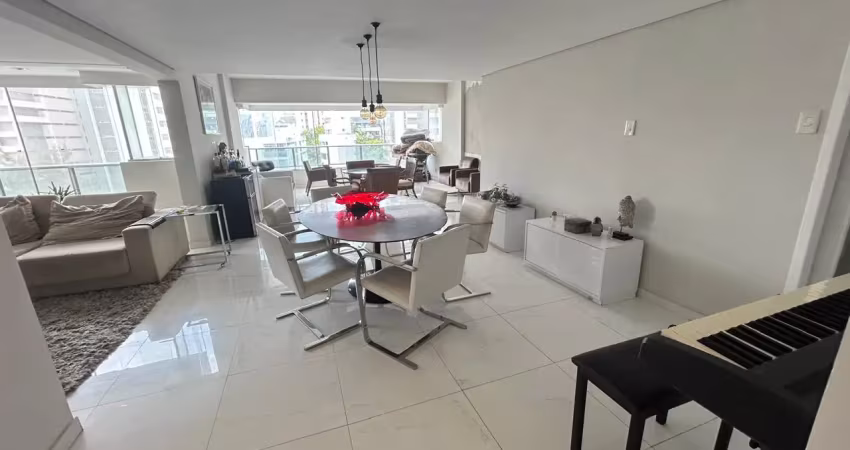Apartamento no bairro da jaqueira ao lado do parque da jaqueira com 3 quartos sendo 2 suítes com 160m² por r$ 1.090.000,00.