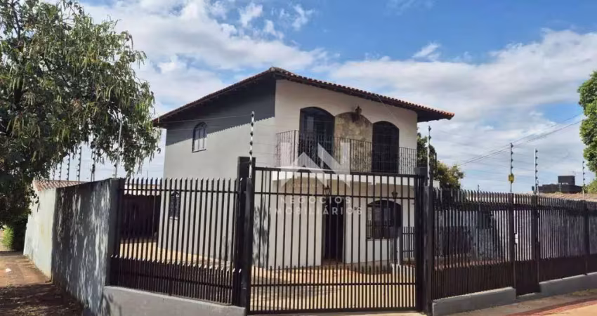 Sobrado com 4 dormitórios, 130 m² - venda por r$ 800.000,00 ou aluguel por r$ 2.700,00/mês - leonor - londrina/pr