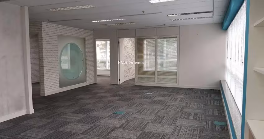 Conjunto comercial com 130m² na vila nova conceição.