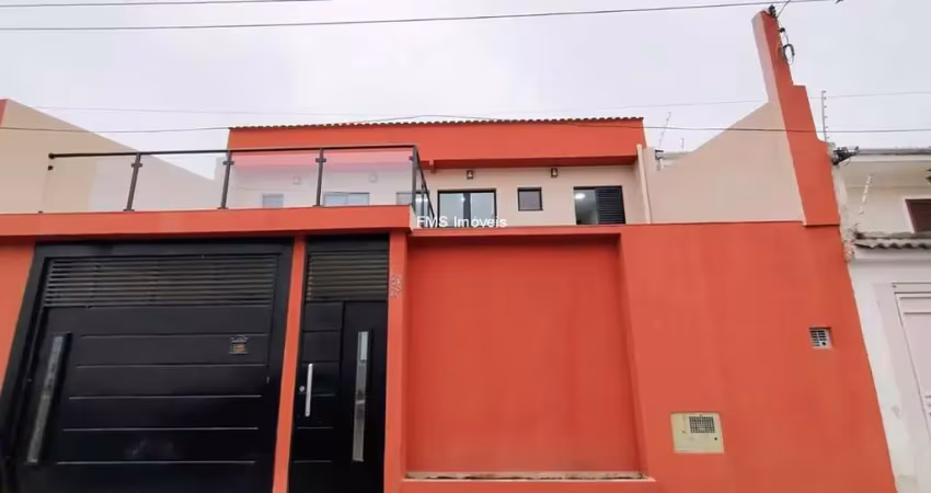 Sobrado 108m² construida - 3 dormitorios ( 2 suites) - 2 vagas na garagem - campo grande