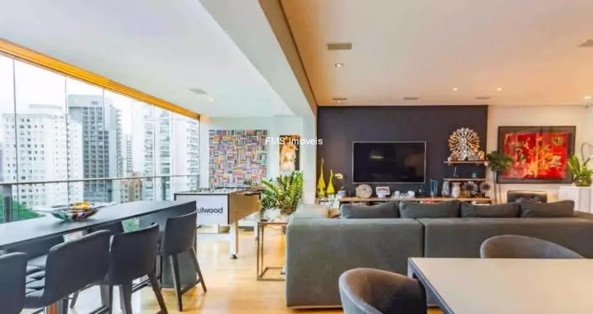 Apartamento à venda na vila nova conceição, com 2 quartos sendo 1 suíte, 2 salas, 3 vagas e 160m² de área