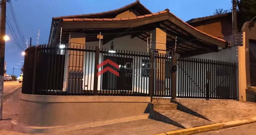 Casa comercial com 2 salas à venda na José Augusto Pedroso, 333, Parque Bahia, Cotia