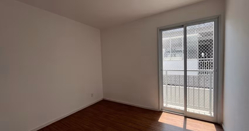 Apartamento para Locação com 2 Dormitórios e 1 Vaga de Garagem- Vila Maria
