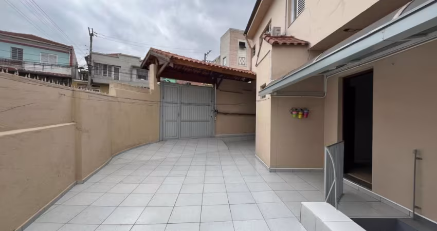 Sobrado a Venda com 3 Dormitórios e 3 Vagas de Garagem- Vila Maria