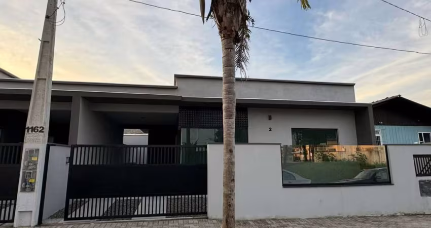 Casa na praia com excelente acabamento e um ótimo valor