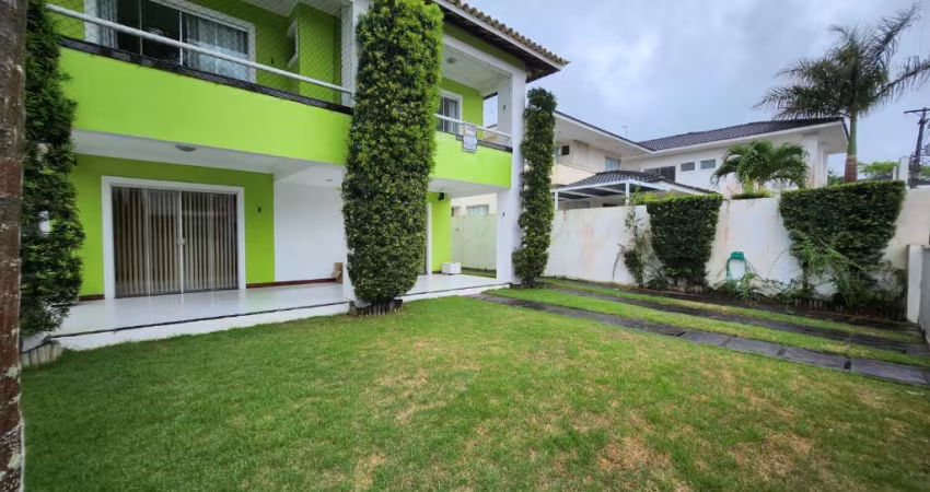 Casa em cond. c/ clube completo!!