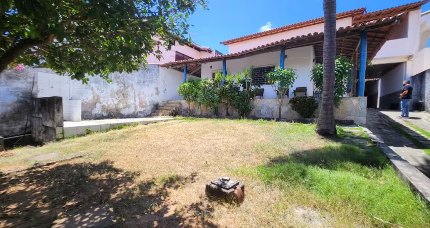 Casa em alameda fechada com portaria 24h!!