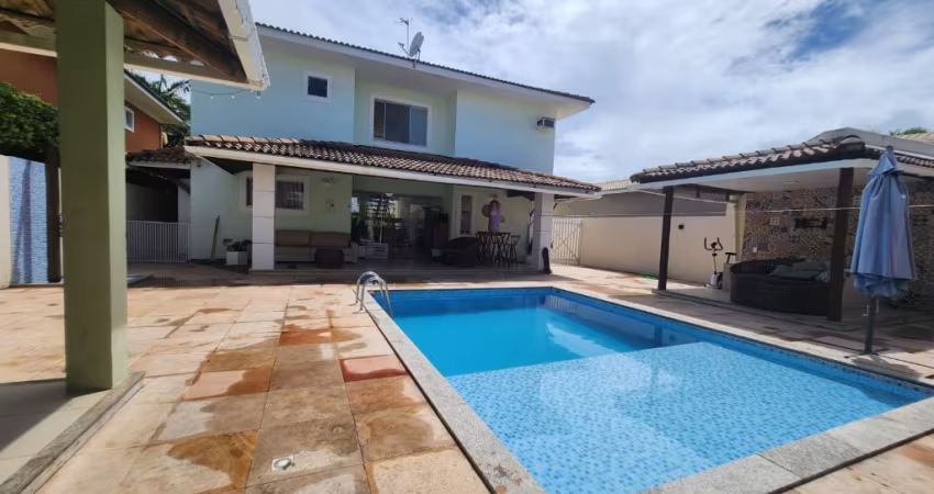 Cond. fechado com segurança 24h e clube completo!!