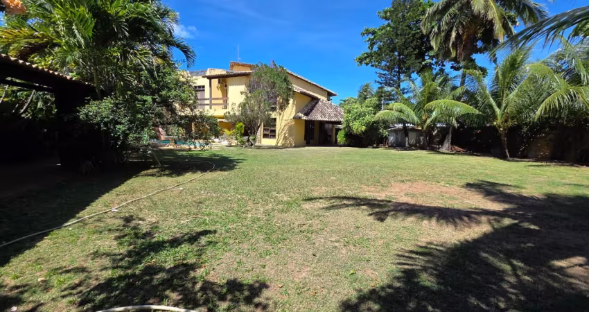 Oportunidade com amplo terreno de 900m² em vilas do atlântico!