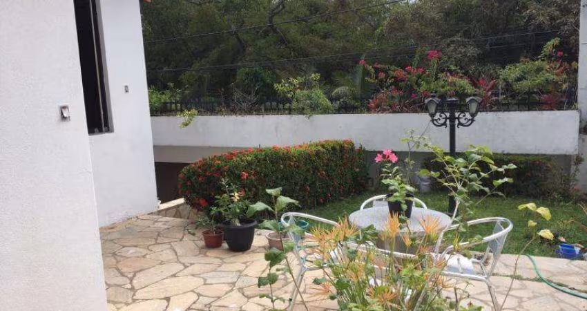 Casa para Venda em Salvador, Itaigara, 3 dormitórios, 3 suítes, 4 banheiros, 4 vagas