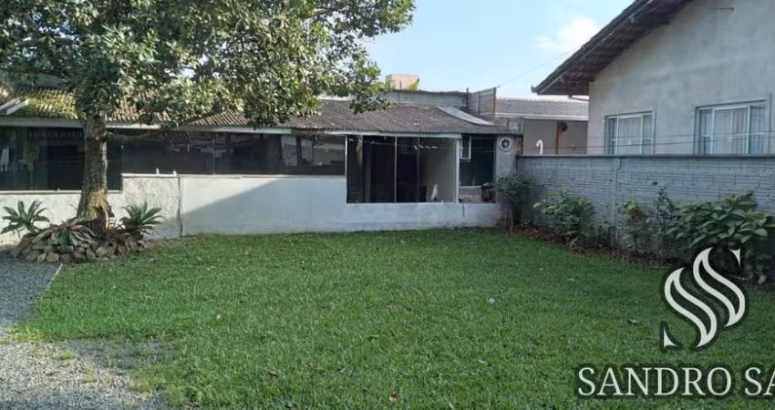 Casa para Venda em Balneário Barra do Sul, Centro, 3 suítes, 1 banheiro
