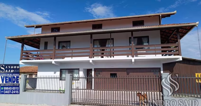 Sobrado para Venda em Balneário Barra do Sul, Salinas, 5 dormitórios, 1 suíte, 3 banheiros, 2 vagas