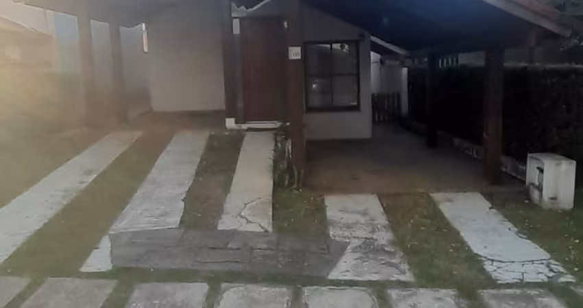 Sobrado em  condomínio  para venda com 200 m²com 4 dorms.