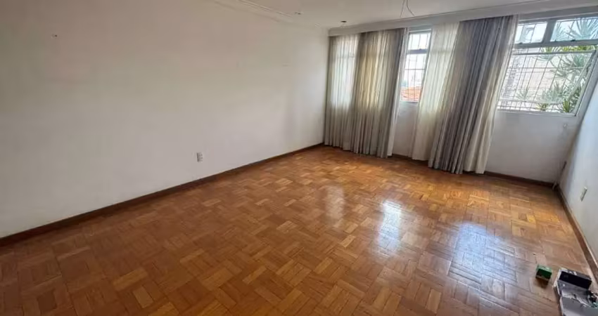 Casa com 4 quartos à venda na Rua Rio Negro, Barroca, Belo Horizonte