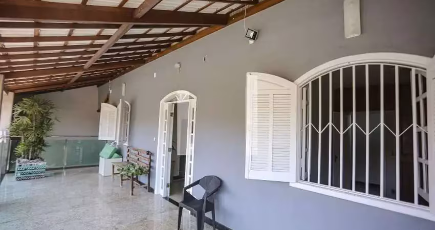Casa com 4 quartos para alugar na Rua Castro Caldas, Padre Eustáquio, Belo Horizonte