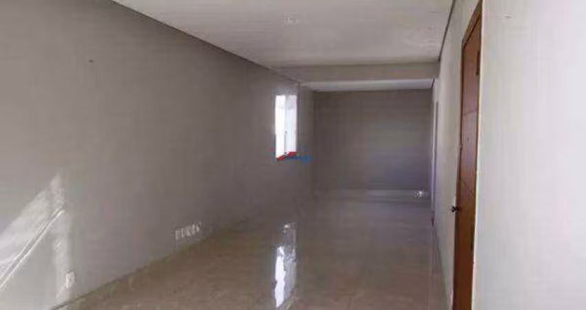 Excelente apartamento um por andar de 4 quartos.