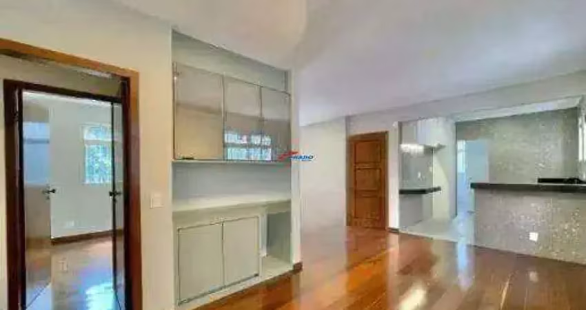 Apartamento 3 quartos, suíte, varanda, reformado, 2 vagas, 1/por andar.