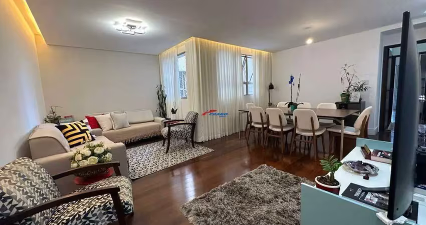 Apto com 118 m², reformado, localização privilegiada.