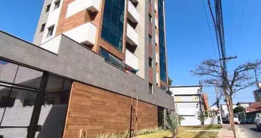 Apartamento 3 quartos, suíte, 2 vagas, prédio imponente, localização ímpar