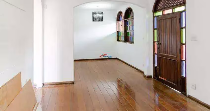 Casa 3 quartos, suíte, 2 vagas, ótima localizaçao, p/locação