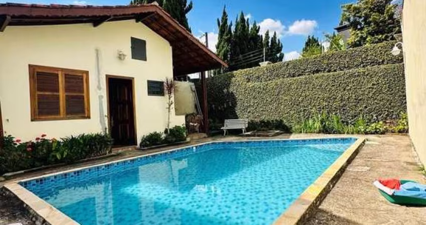 Casa à venda em Atibaia - Jardim do Lago
