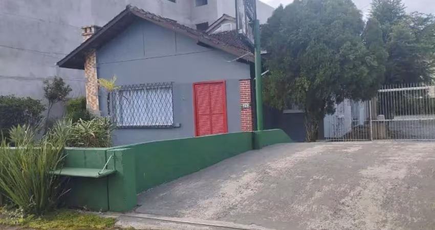 Casa para alugar na Rua Timbó, 392, América, Joinville