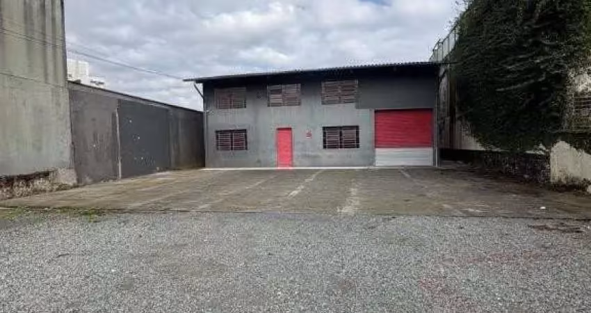 GALPÃO no SAGUAÇÚ com 0 quartos para LOCAÇÃO, 190 m²
