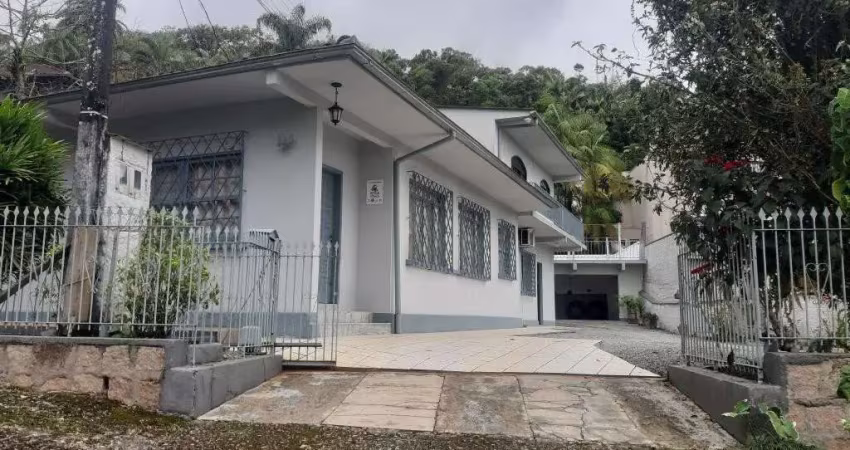 Apartamento no glória com 3 quartos para locação, 150 m²