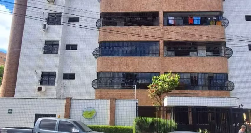 Excelente Apartamento com 03 Quartos na Parquelândia