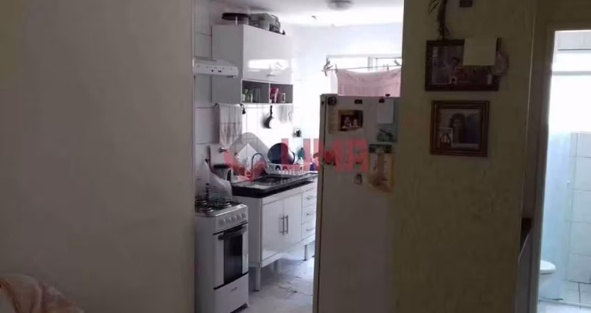 Apartamento no condomínio Aguas do Sobrado I