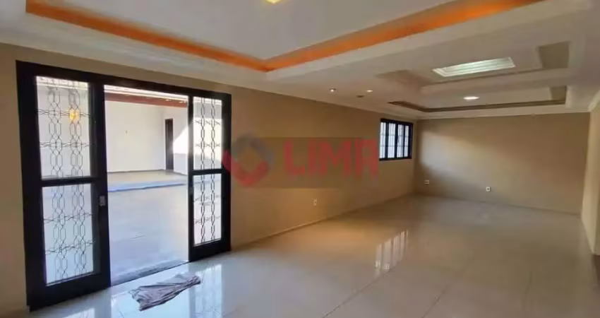 Lindo sobrado para locação/venda com 4 dormitórios, sendo 3 suites e quatro vagas de garagem no jardim europa