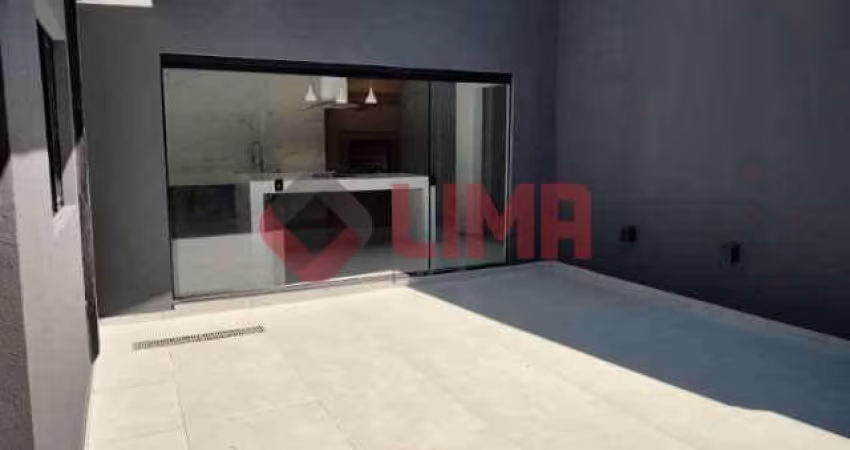 Linda Casa Novo Jardim Pagani com 03 dormitórios sendo 02 Suítes - Bauru/SP