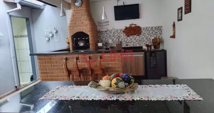 Excelente Casa Próx. Bernardino de Campos - 3 Dormitórios