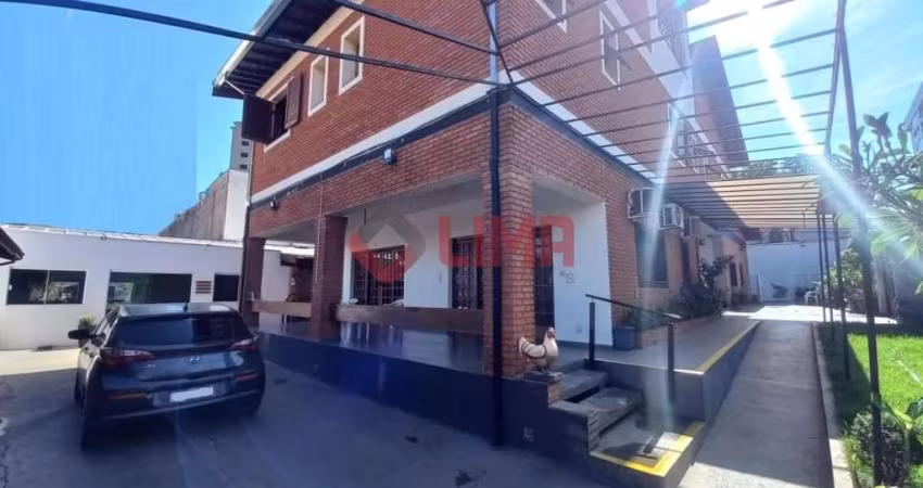CASA COMERCIAL COM 14 AMBIENTES NO JARDIM AMÉRICA - BAURU