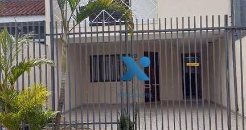 Sobrado com 3 dormitórios à venda, 189 m² por R$ 1.180.000 - Uberaba - Curitiba/PR