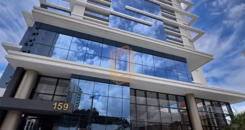 Apartamento luxuoso 239m2 com 3 suites e planejados. andar alto