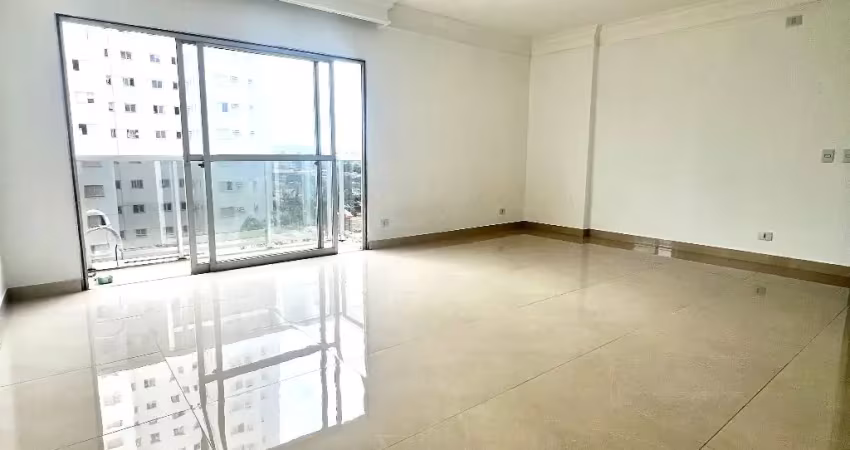 Apartamento com 3 quartos no Bosque da Saúde - Edifício Royal Garden - Próximo do Hospital São Mateus