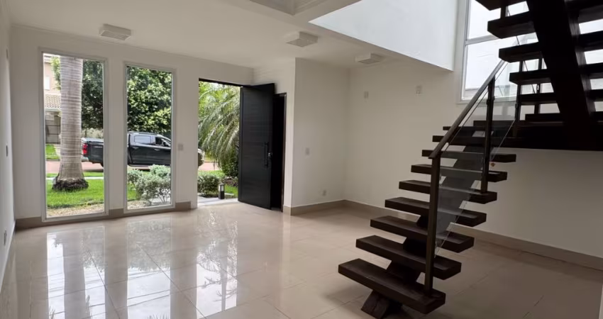 Sobrado com 4 suítes no condomínio Belvedere - Oportunidade - Região do Jardim Imperial - Avenida das Torres