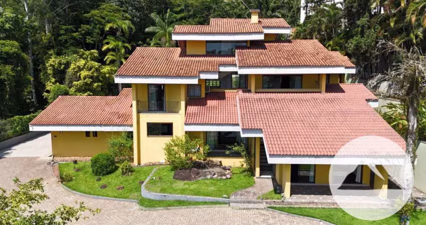 Casa com 5 quartos à venda na Rua Gertrudes Bogo, Escola Agrícola, Blumenau