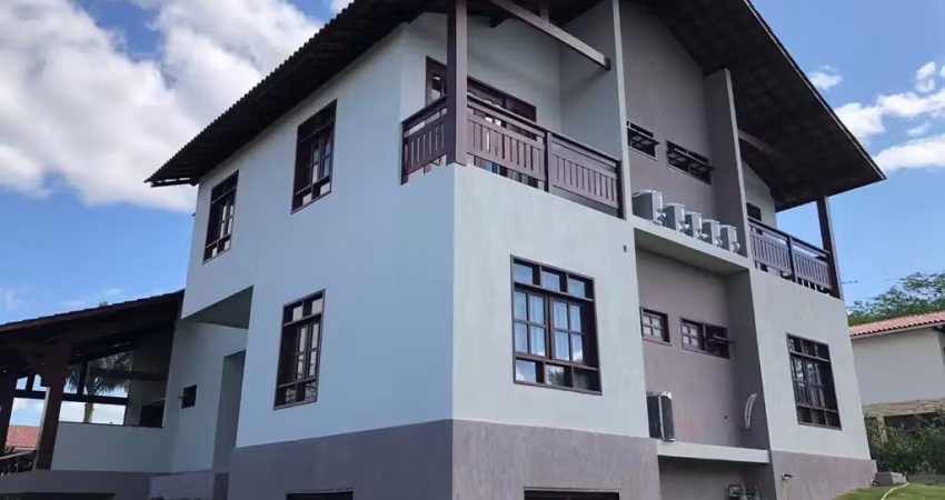 Casa em condomínio fechado com 5 quartos à venda na zona rural